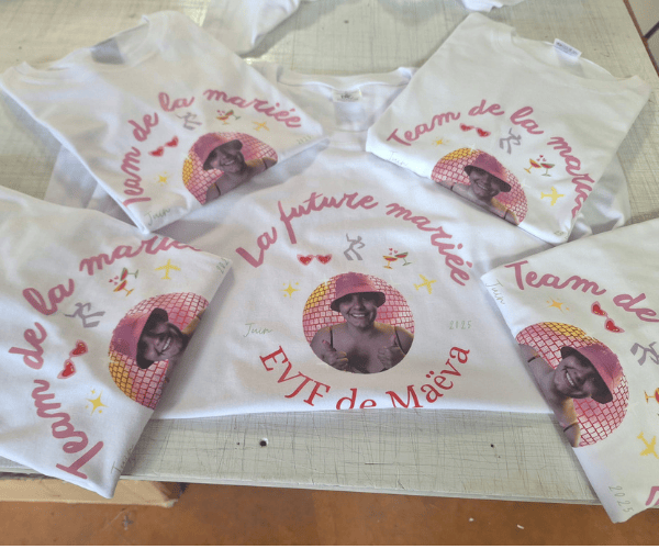 flocage de tee-shirt pour un enterrement de vie de jeune fille à bagneres de bigorre