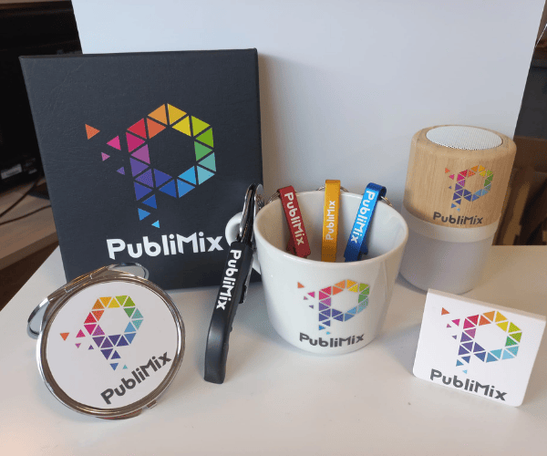 Goodies, tasses, miroir, portes clés personnalisés par Publimix à Bagnères de Bigorre
